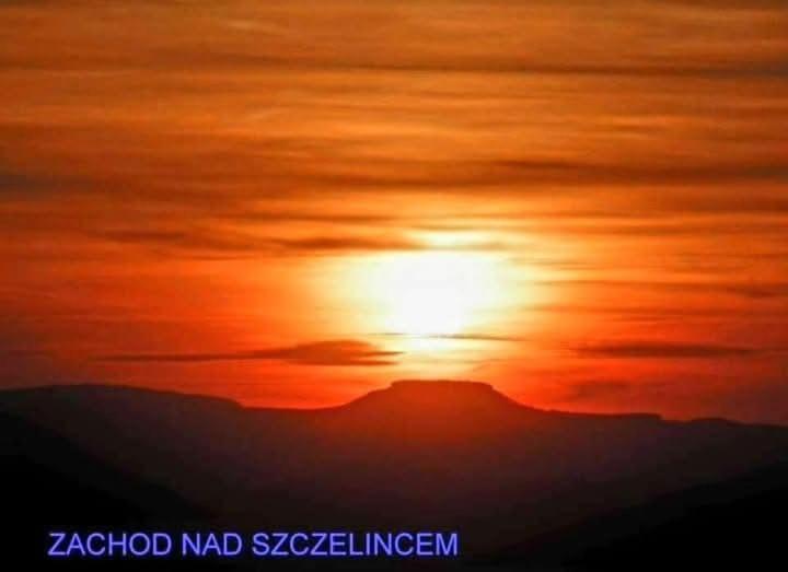 Wataha Pod Basztami - Alfa - Domki Caloroczne Radkow Exterior photo